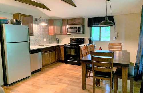 Lackawaxen House | Pocono Cabin in Masthope Mountain Community