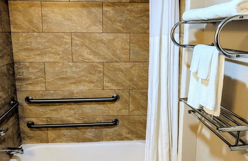 Delaware Water Gap Hotel | Pocono Inn & Banquet
