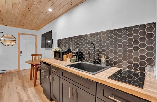 Canadensis Hotel | Pocono Modern & Boutique | Firepits | Pet Friendly
