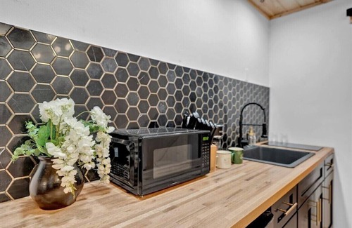 Canadensis Hotel | Pocono Modern & Boutique | Firepits | Pet Friendly