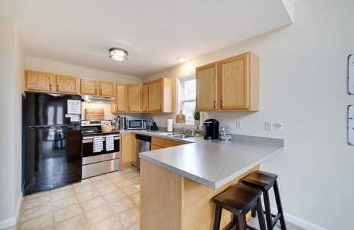 Lackawaxen House | Pocono Mountains 4-Season Home Rental