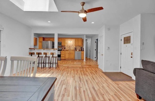 Pocono Pines House | Pocono Pines Sweet Retreat | Smart TV | Office