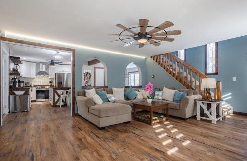 Long Pond House | Pocono Retreat Movies Games Spacious