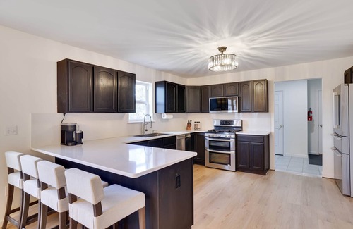 Cresco House | Poconos Family Retreat: 4BR, Sleeps 14, Pool & More