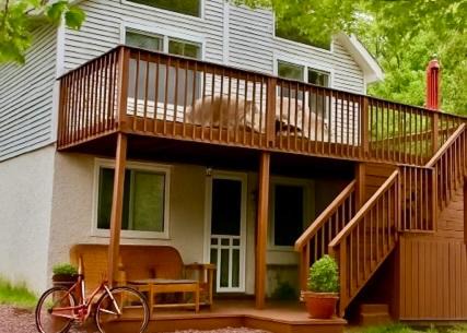 Briar Crest Woods House | Poconos Getaway with Hot Tub-Close to Attractions, Perfect for Family &Friends!