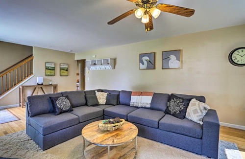 Pocono Summit House | Poconos Home with Lounge Less Than 5 Mi to Stillwater Lake!