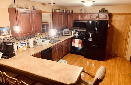 East Stroudsburg House | Poconos, Hot Tub, Sauna, Game Room, Pool Table.