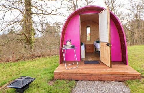 Trefnant Cottage | POD 2, pet friendly, country holiday cottage in St Asaph