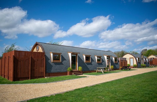 Trowse Newton Cabin | Pod 3 with Countryside view and Hot Tub