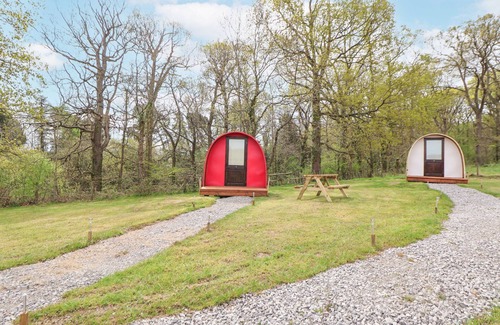 Saint Asaph Cottage | POD 4, pet friendly, country holiday cottage in St Asaph