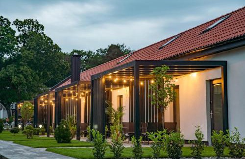 Sarbsk House | Pod Dębami Domki ,Pokoje,Nauka jazdy konnej Sarbsk obok Łeby