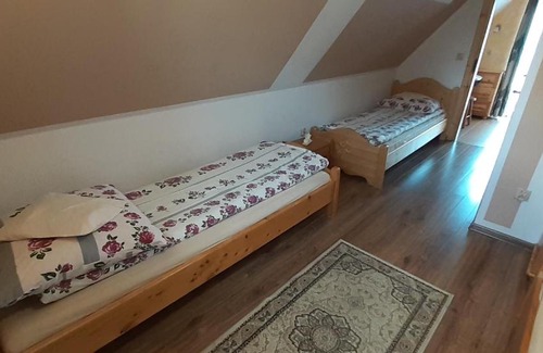 Czarna Gora Ski Chalet | Pod Jelonkiem