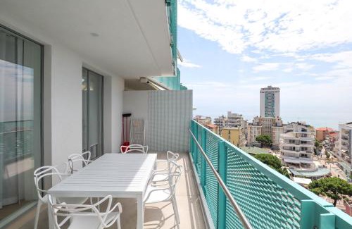 Jesolo Apartment | Podium - QUI VENDE Immobiliare - per solo Famiglie