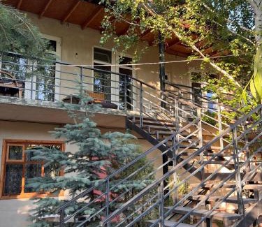 Cholpon-Ata House | Podsolnukhi Guest House