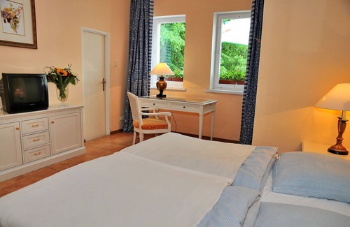 Krag Hotel | Podzamcze - Schlosspension