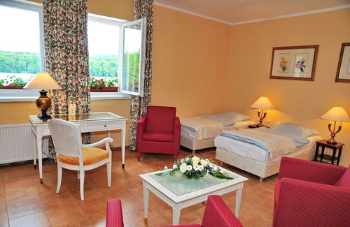 Krag Hotel | Podzamcze - Schlosspension
