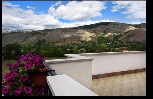 Pettorano sul Gizio Condo | Poggio Dei Pettirossi Apartment