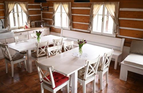 Nemojov House | Pohádková roubenka