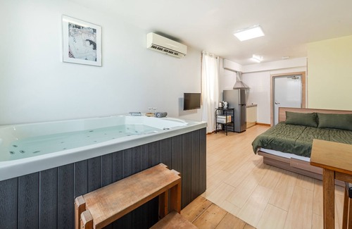 Pohang House | Pohang In The Blue Spa Pension