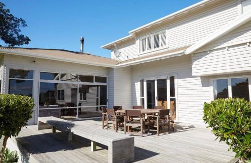 Karaka House | Pohutukawa Point Estate Homestead