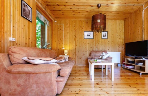 Latezeris House | Poilsio baze