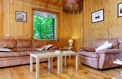Latezeris House | Poilsio baze