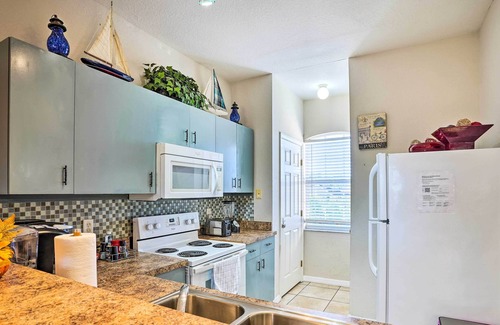 Haines City Condo | Poinciana Condo w/ Balcony & Resort Amenities
