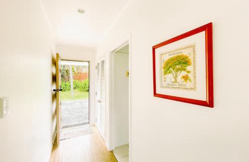 Burnt Pine Resort | Poinciana Cottages