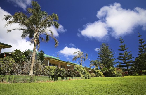 Burnt Pine Cottage | Poinciana Cottages