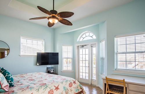 Sand Point House | Point Break
