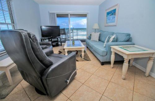 Point East House | Point East 301