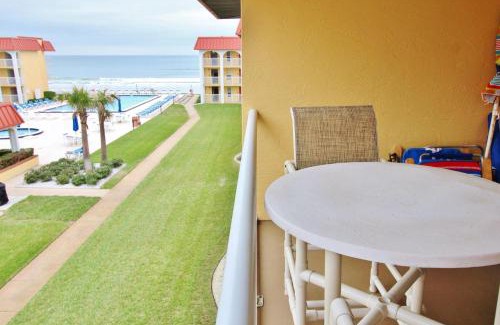 Point East House | Point East 318
