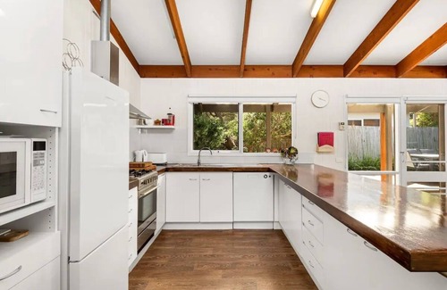Point Lonsdale House | Point Lonsdale Beach House - Relax Beach Surf Golf