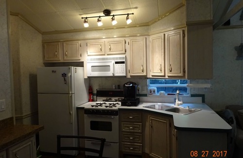South Casco Cottage | Point Sebago Recently Renovated Cottage