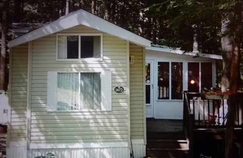 South Casco Cottage | Point Sebago Recently Renovated Cottage