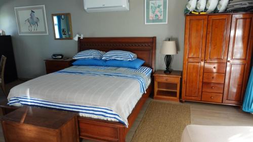 Orange Bay Resort | Point Village Studio