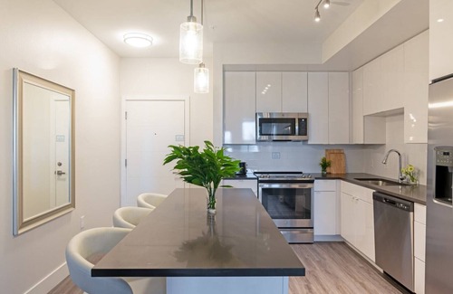 Port Tampa City Apartment | Pointe 1BD 6 - One Bedroom Apartment, Sleeps 4