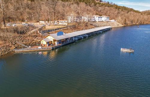 Table Rock Apartment | Pointe Royale Cozy Cabin Condo