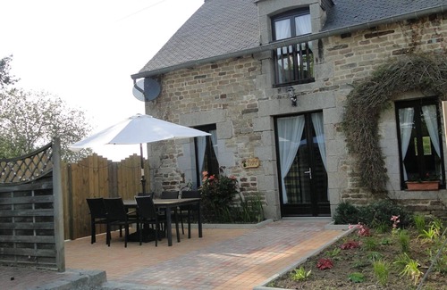 Les Champs-Geraux Cottage | Poire, 2 bedroom family cottage