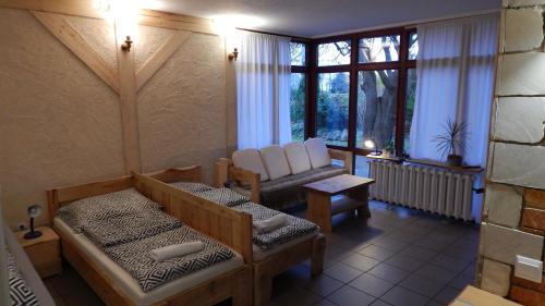 Nowogrodziec House | Pokoje do wynajęcia