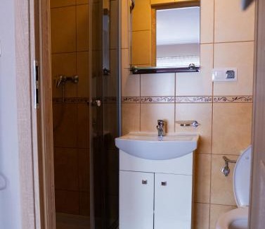 Ostrowo Apartment | Pokoje Gościnne MIKAS