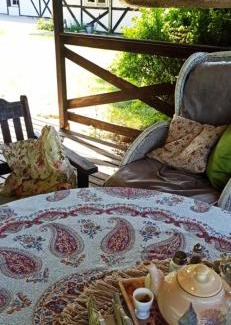 Leoncin Apartment | Pokoje gościnne Stajnia Dorado-Agroturystyka