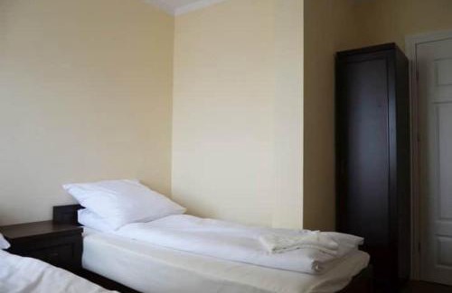 Ogrodzieniec Bed & Breakfast | Pokoje Gościnne w Ratuszu