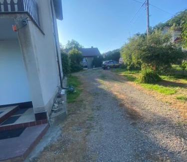 Szczyglice House | Pokoje na wynajem "Pod Lasem"