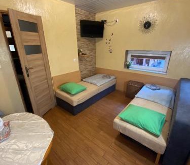 Gniezno Bed & Breakfast | Pokoje Pracownicze Gniezno