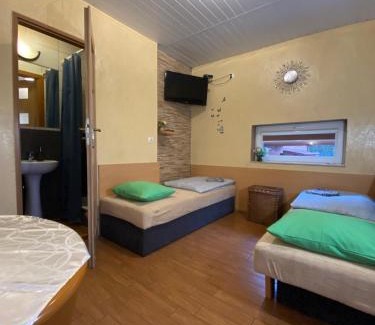 Gniezno Bed & Breakfast | Pokoje Pracownicze Gniezno