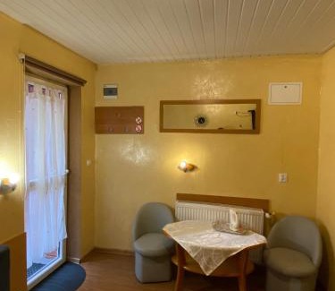 Gniezno Bed & Breakfast | Pokoje Pracownicze Gniezno