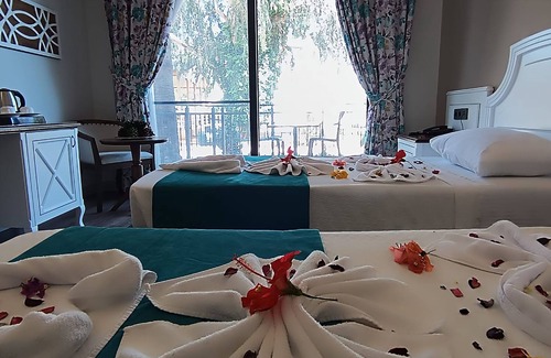 Buyukeceli Hotel | POLARİS HAYAT MOTEL