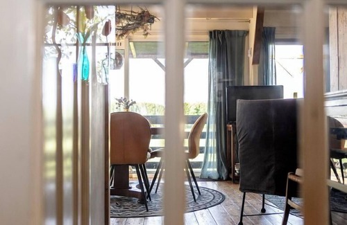 Zuid-Beijerland House | Polderzicht by Interhome