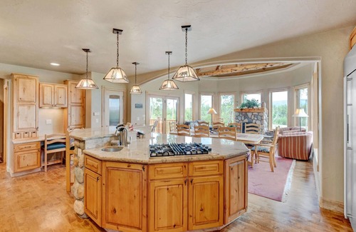 Tabernash House | Pole Creek Luxury Home On Golf Course I Hot Tub I Views I Best Price I Discounted Attractions